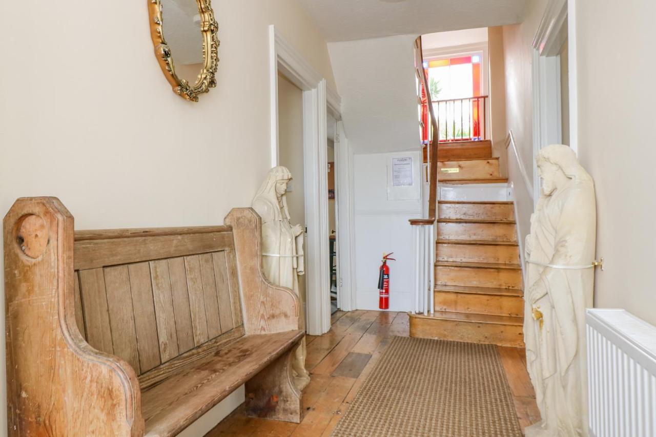 1 Dormer Villas 포트스카토 외부 사진
